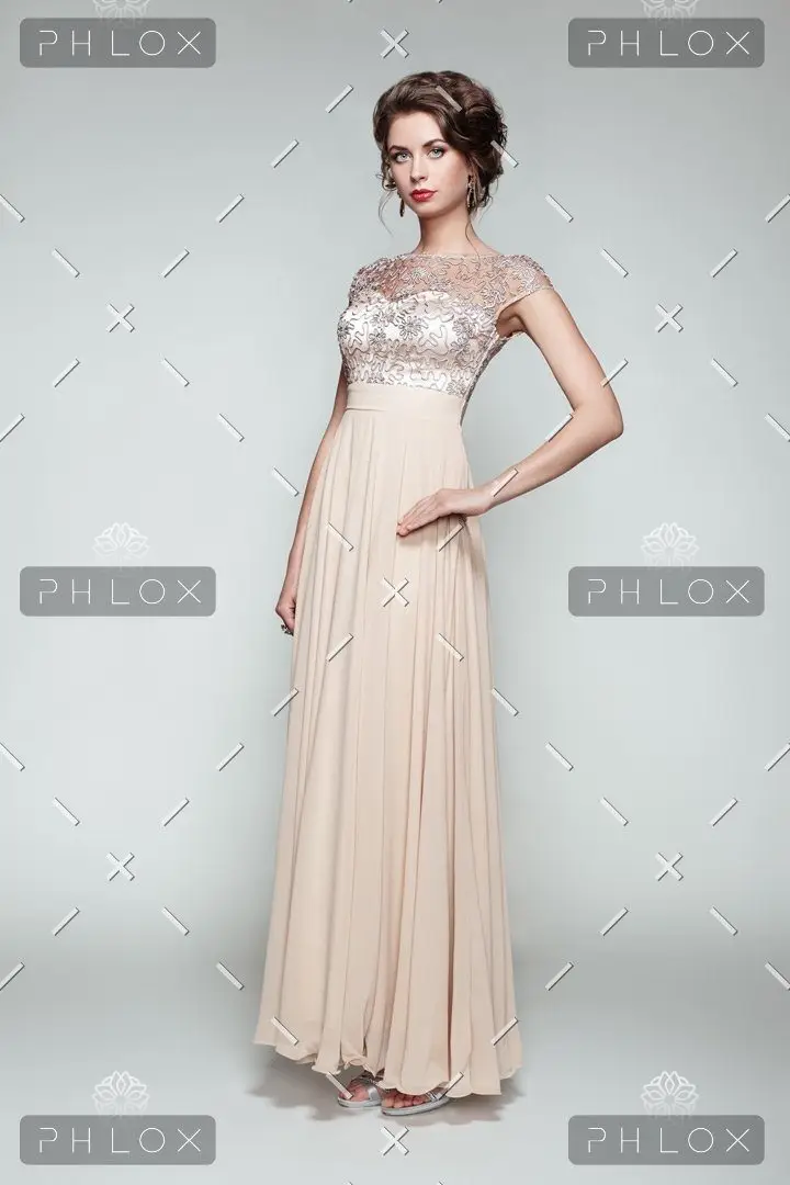 demo-attachment-84-fashion-portrait-of-beautiful-woman-in-elegant-PQBJYC5